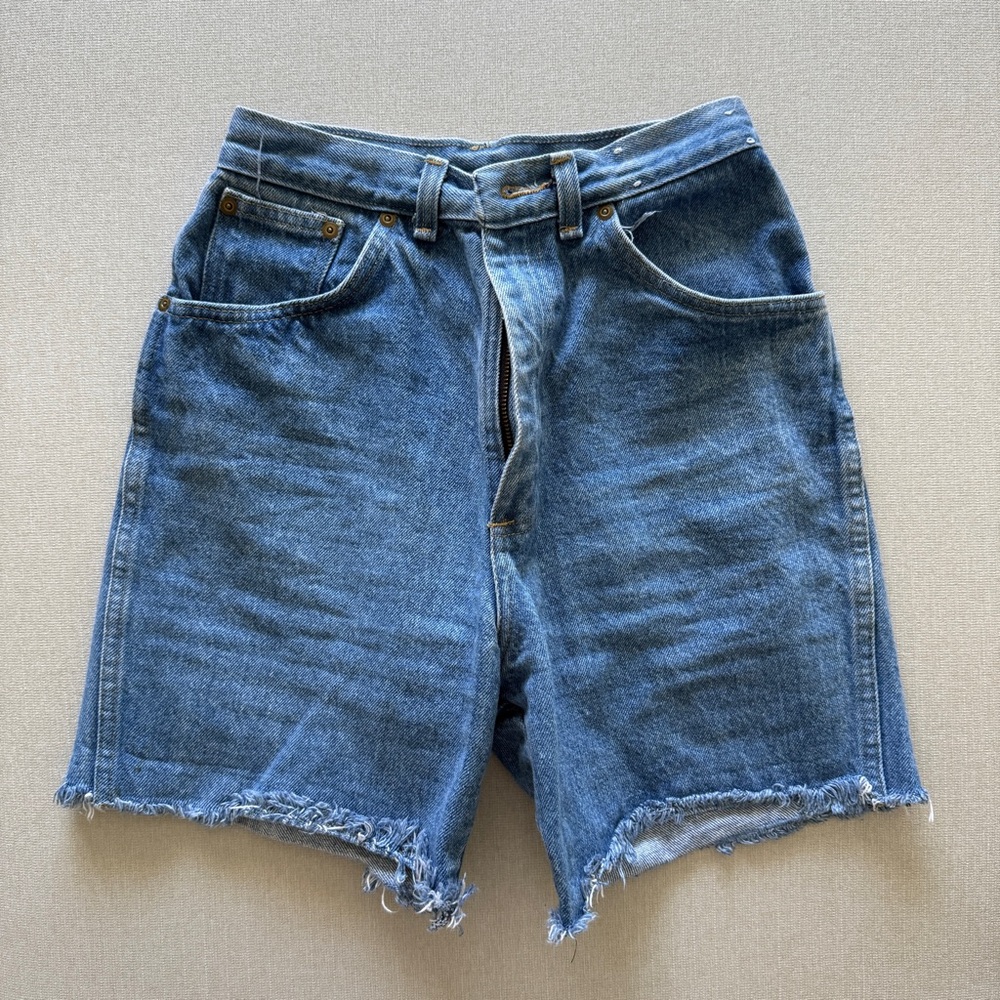 Vintage Blue Wash Denim Mid-Thigh Shorts